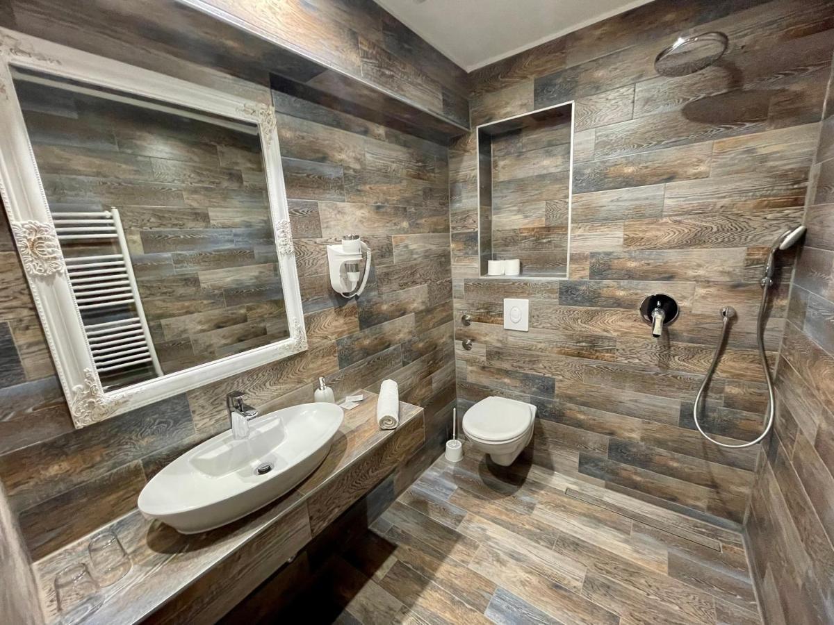 Gec Hotel Zaprešić Екстериор снимка