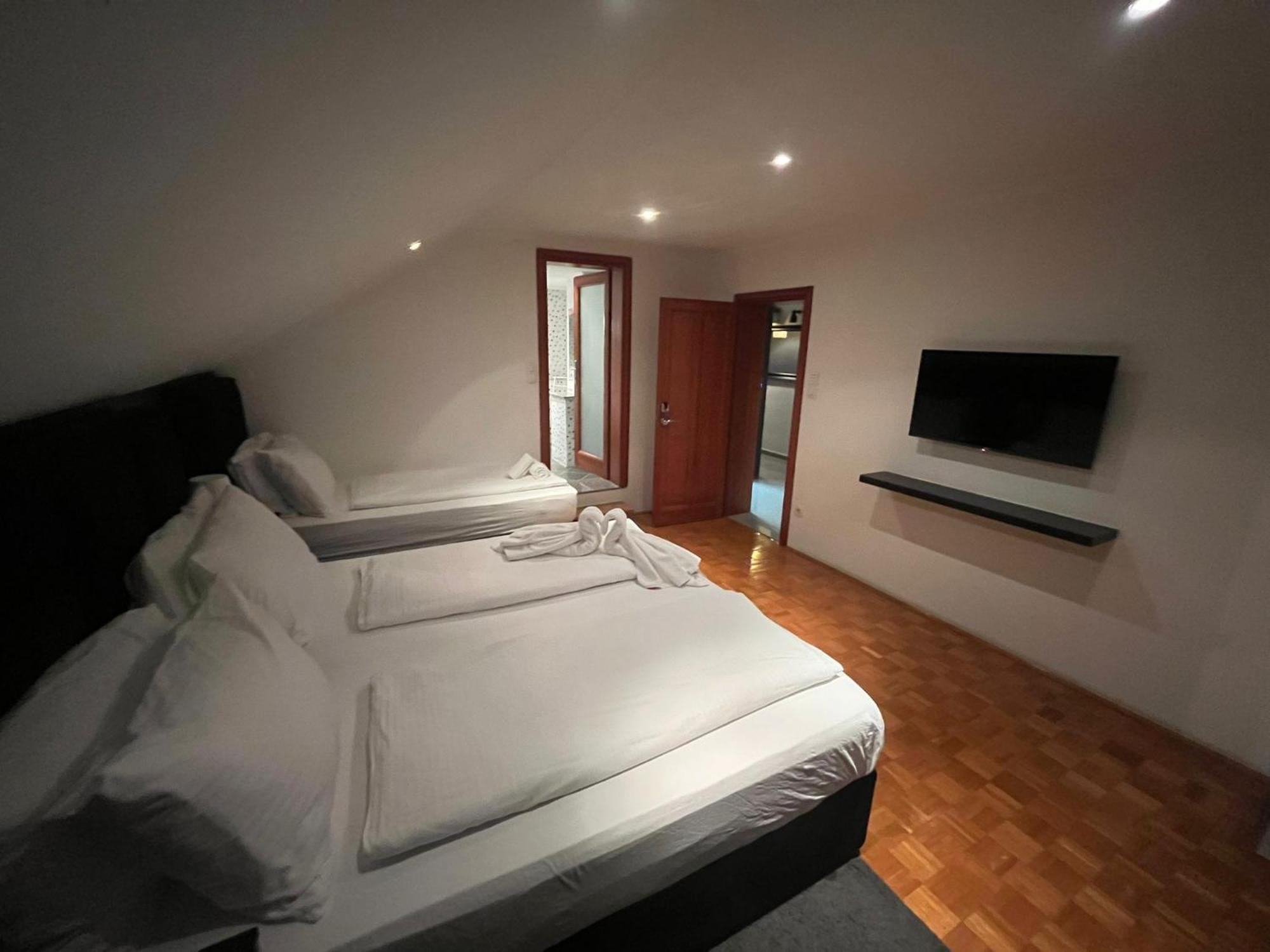 Gec Hotel Zaprešić Екстериор снимка