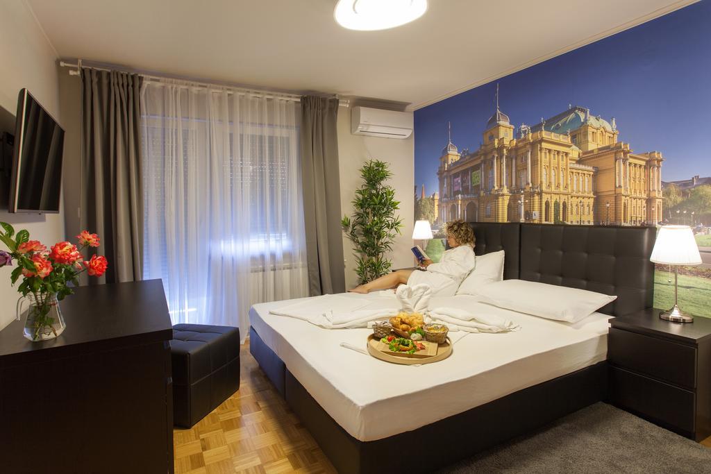 Gec Hotel Zaprešić Екстериор снимка