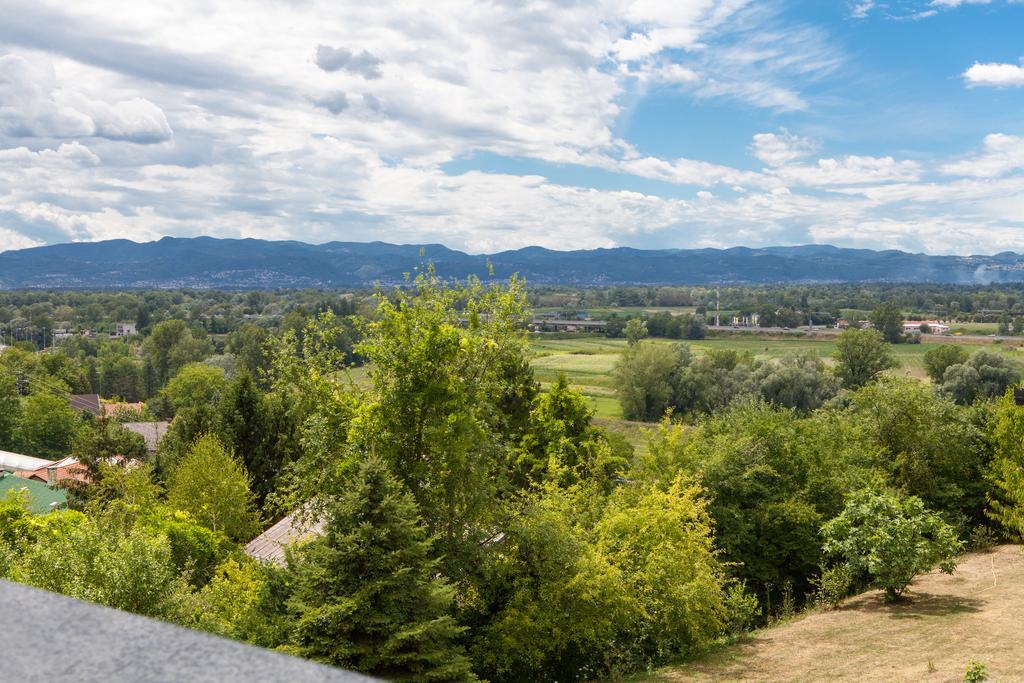 Gec Hotel Zaprešić Екстериор снимка